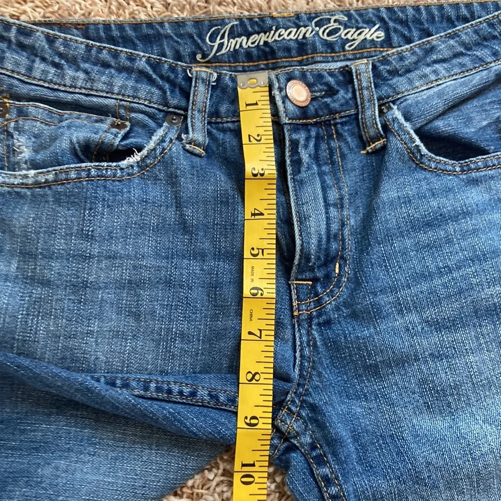 American eagle boyfriend 100% cotton distressed straight leg jeans sz 6 GUC - Picture 8 of 8